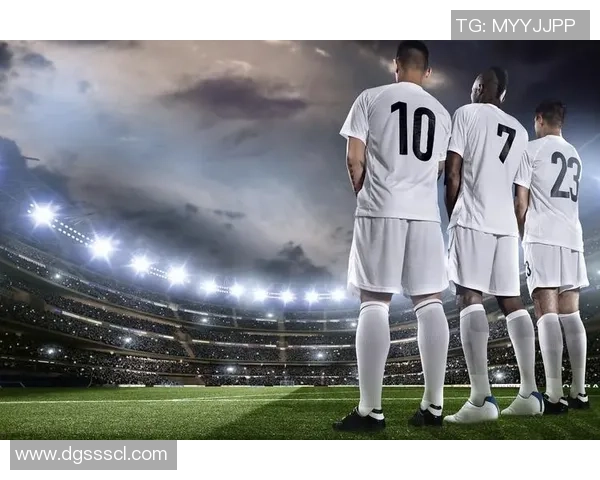 足球天才纵横绿茵场铸就传奇 无可替代的荣耀与梦想